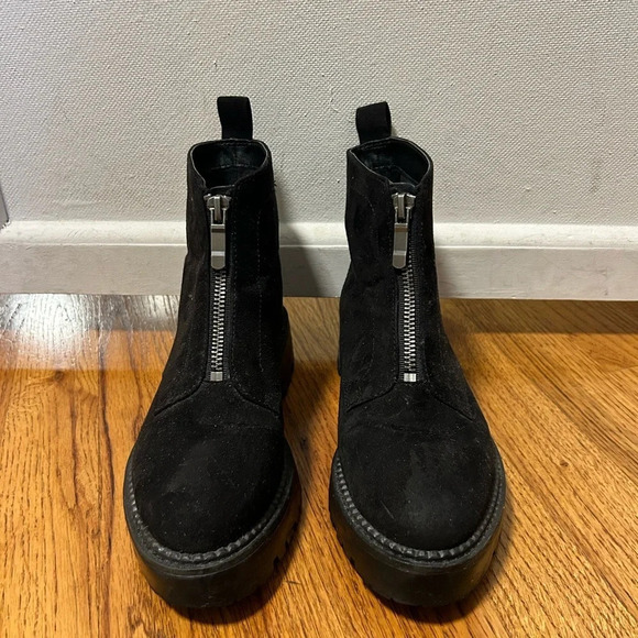 Front Zipper Boots - Picture 1 of 6